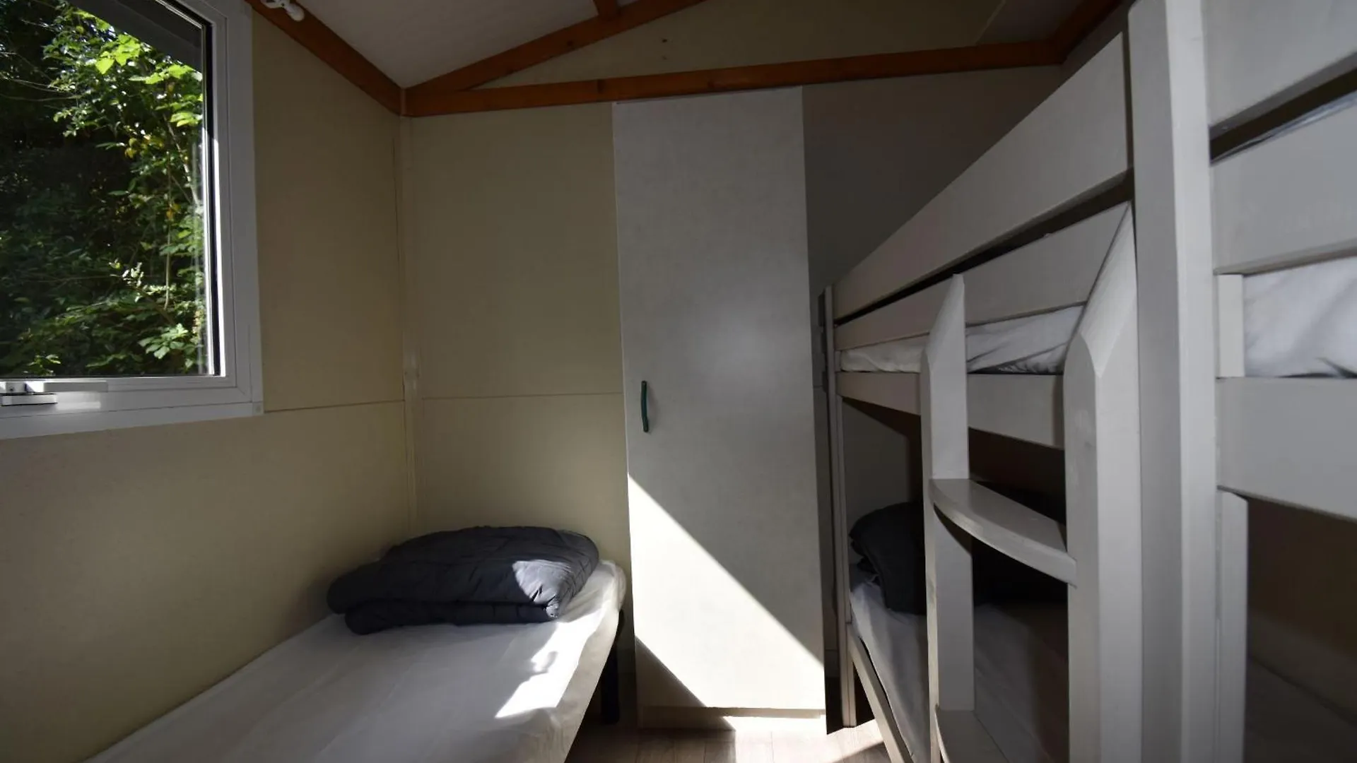 Camping Plein Soleil ルルド キャンプ場